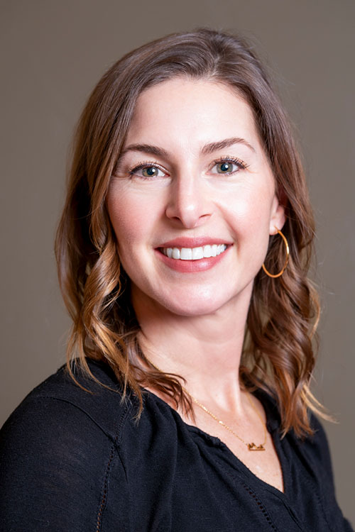 Kristin Mazzarese Headshot - Board Certified Neurofeeback Therapist